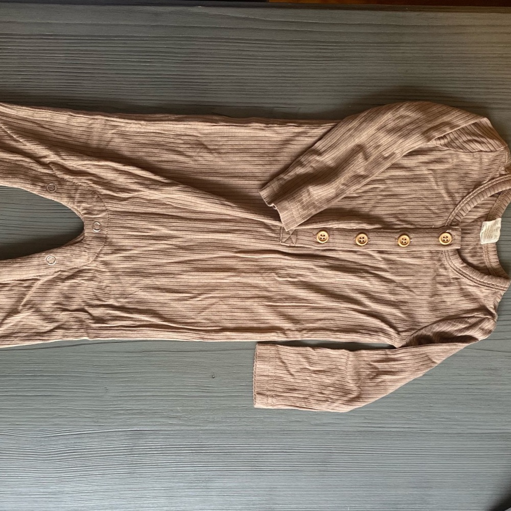 Kate Quinn, long sleeve union suit, NWOT, 6-12m